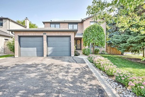 Welcome to your new home at 1517 Queensbury Cres.