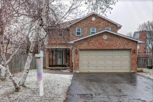 This Beautiful Home in Prime South Ajax by the Lake !
