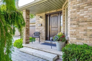 Headon Forest 2 story home featuring 2 very private side yards.