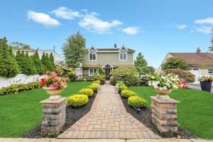 Expanded Ranch in Prime Location !
