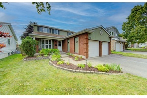 Welcome to 43 Winding Way, a beautifully maintained 3 bedroom, 3 bathroom home in the heart of Forest Heights.
