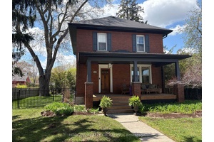 Truly charming 4bdrm updated Victorian style home in the heart of sought after Port Credit.