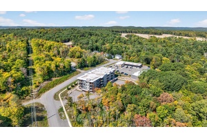 Beautiful 1st floor condo offered at The Tom, located close to the hospital, Wellness Centre and just minutes to downtown Huntsville amp ; all amenities.