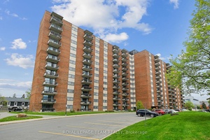 Spacious and rarely available 3 bedroom, 2 bathroom condo located in a prime central area.