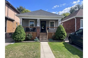 Beautiful Barons Absolutely perfect in and out, pride of ownership evident in this 2 1 bedroom, 1 bath, home.