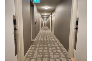 Excellent Location ! Yonge Hwy7, walking distance to Mall, Theatres, Restaurant, School, ViVa, Go, Bus, Park amp ; Rec, close to 407 404, Higher 9 ceiling, Bright amp ; Spacious, ...