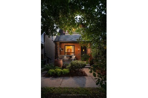 Detached Upper Beaches 2 Bedroom, 2 Bathroom On Highly Sought After amp ; Family Friendly Merrill Avenue East.
