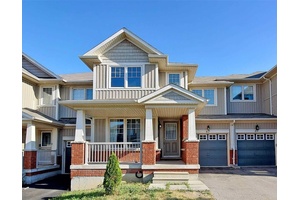 Elegant And Inviting Quality Aspen Ridge Built Freehold Townhouse.