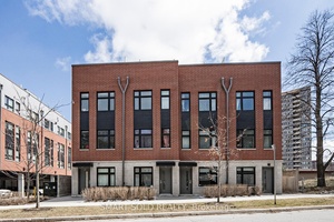 Stunning Modern 3 1 Bedroom Townhouse In The High Demand L'Amoreaux Community !