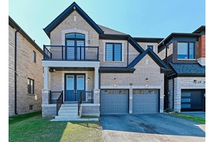 RAVINE LOT amp ; Stunningly Upgraded Home in Caledon with LEGAL SEPARATE ENTRANCE to Basement, this home has been exceptionally cared for from day one.