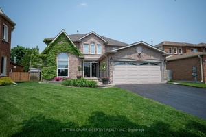 Welcome to 10 Gordon Court, Barrie A Home That Defines Elevated Living.