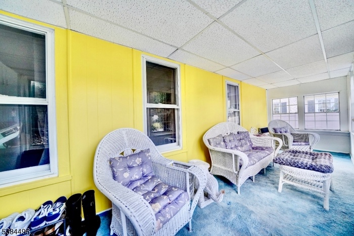 3 season room