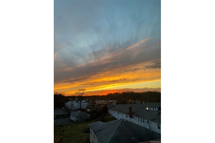 Sunset views of nature at dusk