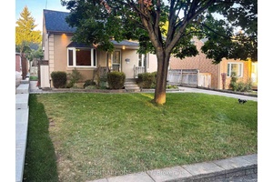 Charming 1. 5 Storey Detached Home With 2 Car Garage !