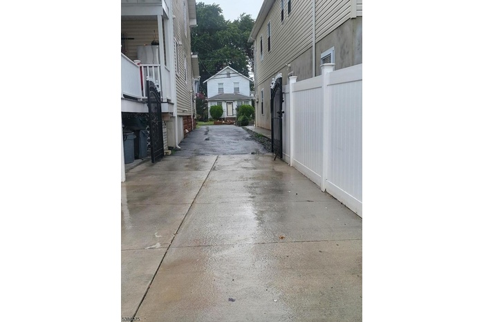 Exclusive Driveway