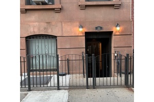 A Rare Chelsea Gem with Outdoor Oasis Welcome to your dream home in the heart of Chelsea a spacious 1, 040 sq.