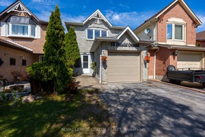 Beautifully Home In A Prime Central Ajax Location.
