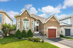 WELL CARED FOR RAISED BUNGALOW WITH A UNIQUE MULTI LEVEL DESIGN, IN A WALKABLE HOLLY LOCATION CLOSE TO ALL AMENITIES amp ; IN LAW SUITE POTENTIAL !