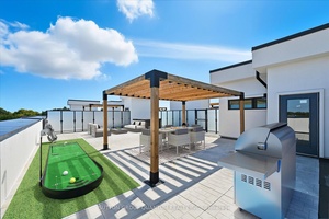 Finally ! A huge penthouse with a private terrace in Oakvilles Newest Luxury Building, The Berkshire.