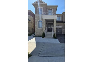 Beautiful 4 Bedroom Semi, In Milton On Wide 30 Foot Lot.