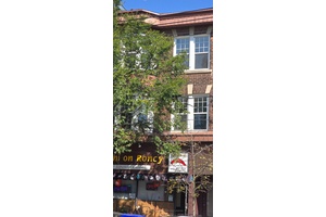 Prime Roncesvalles location, shopping, restaurants, walk to High Park.
