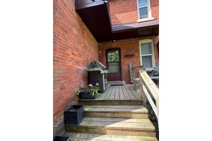 Entire main floor Large and Bright 2 bedroom and 2 bathroom main floor apartment with high ceilings in well maintained and updated century home in central Orillia within walking distance ...