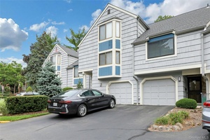 GREAT OPPORTUNITY TO BECOME A HOMEOWNER WITH CLARKSTOWN SCHOOLS.