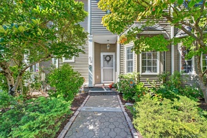 Experience low maintenance living in this spacious tri level townhome located in the hamlet of Jefferson Valley in the thriving town of Yorktown.