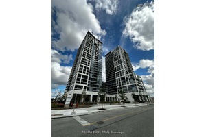 This bright and modern south facing 1 1unit with 1 Parking and 1 Locker offers a spacious open concept layout with plenty of natural light.
