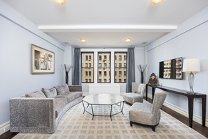 ALL OPEN HOUSES ARE BY APPOINTMENT ONLY PLEASE VIEW VIDEO FOR MORE INFORMATION The elegant entry foyer of this mint condition home leads to both the spacious living room that ...