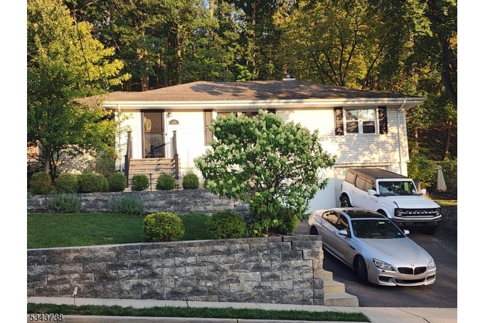 Stunning curb appeal