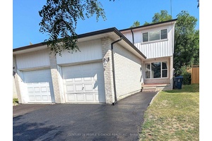 Very Well Maintained Spacious 4 1 Bedroom END UNIT Freehold Townhouse.