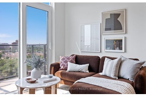 Welcome to this stunning PENTHOUSE SUITE in the heart of the St Clair.