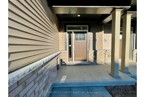 This freshly built 3 bedroom, 3 bath townhouse in Quinns Pointe offers a bright and modern living space in a sought after Barrhaven community.