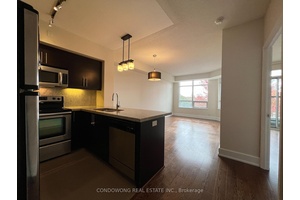 Bright and Spacious 1 Br Den In St Gabriel Manor.
