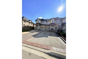Bright, airy, and effortlessly stylish, this modern townhouse welcomes you with 9 ft ceilings and dark hardwood floors that flow from the living room into the family room and an ...