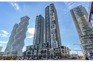 Luxury Psv 1 1 Condo, 763 Sqft With Balcony, Large Size Den Can Be 2nd Bedroom, 9 Ft Ceiling, LowMaintenance Fee.