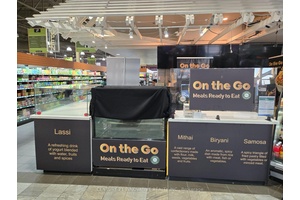 Excellent Opportunity to Own a food takeout Business located inside one of the busiest and most popular Oceans supermarket just minutes from Square One Mall, Mississauga.