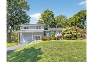 MONEY MAKER ! This home is currently a 2 unit, income producing asset !