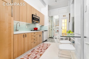 Rare East Village Open Loft w Garden This home can easily be flexed to a 1 Bedroom See renderings.