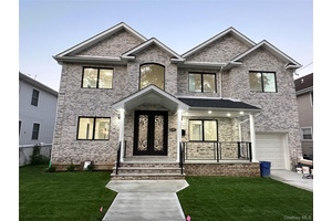 Welcome to spectacular Colonial style new construction house in Mineola.