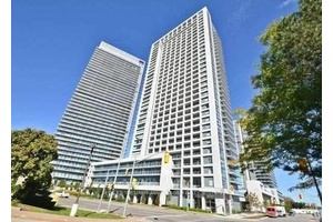 Stunning Monarch built corner unit with unobstructed, panoramic views of the Toronto skyline !