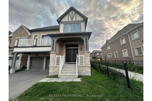 4 BED Room Beautiful Home on Premium Lot.