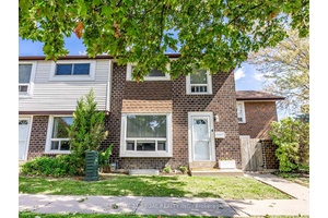 Bright and spacious 3 Bedroom 1.