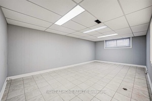 Spacious and bright 2 bedroom basement unit.