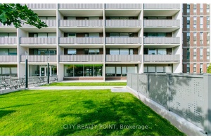 FREE ONE MONTH RENT MOVE IN NOW !