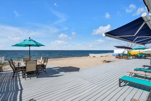 Sunrise, Sunset Your Beachside Oasis Awaits Step outside your living room onto one of Long Island Sounds highest scoring beaches for water quality.