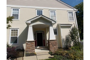 Must see ! ! ! 3 bedroom 2.