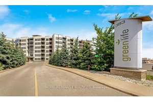 Move in ready unit, freshly painted for a bright and updated look, undoubtedly one of the best and largest 1 Den condo layouts in Milton, offering an impressive 980 sq.