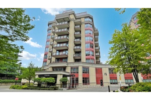 Bright, luxurious, and spacious retreat in one of Toronto's most vibrant and naturally stunning neighbourhoods.